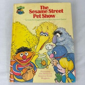 1980 The Sesame Street Pet Show Children's Book by Emily Kingsley & Jim Henson